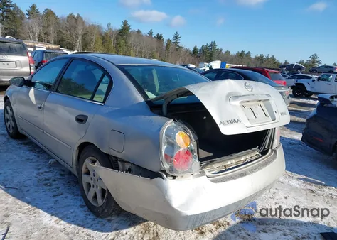 2004 Nissan Altima 2.5 S z USA, uszkodzony, nr VIN 1N4AL11D44C195646